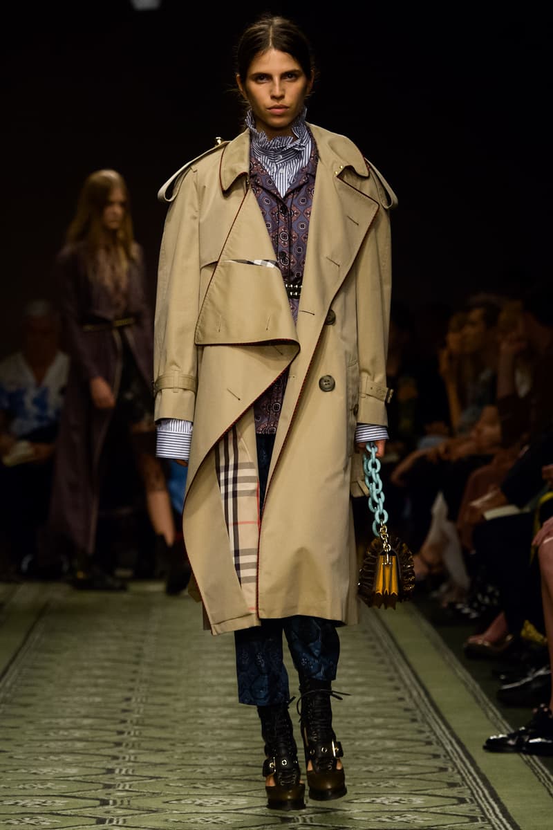 Burberry 2016 september collection runway show