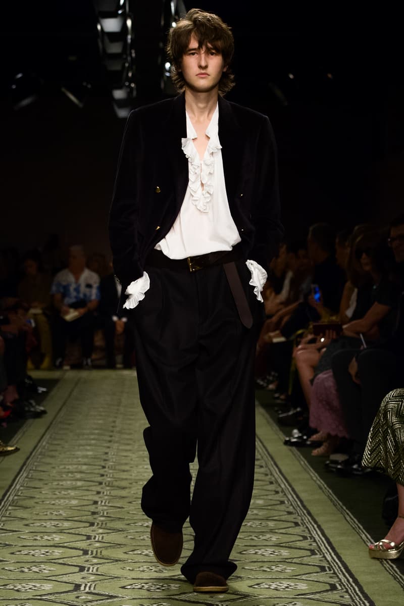 Burberry 2016 september collection runway show