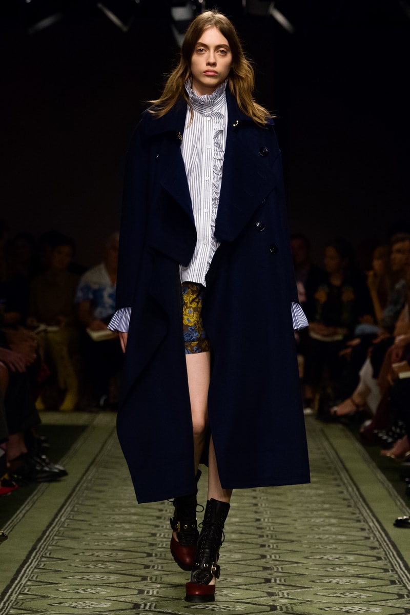 Burberry 2016 september collection runway show