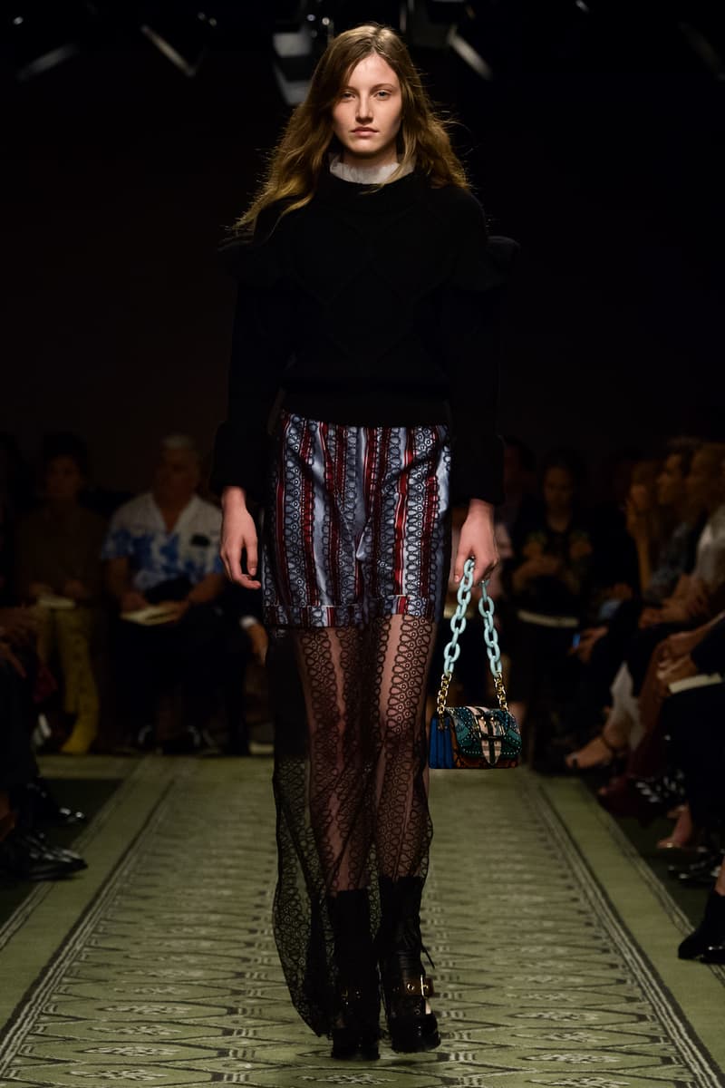 Burberry 2016 september collection runway show