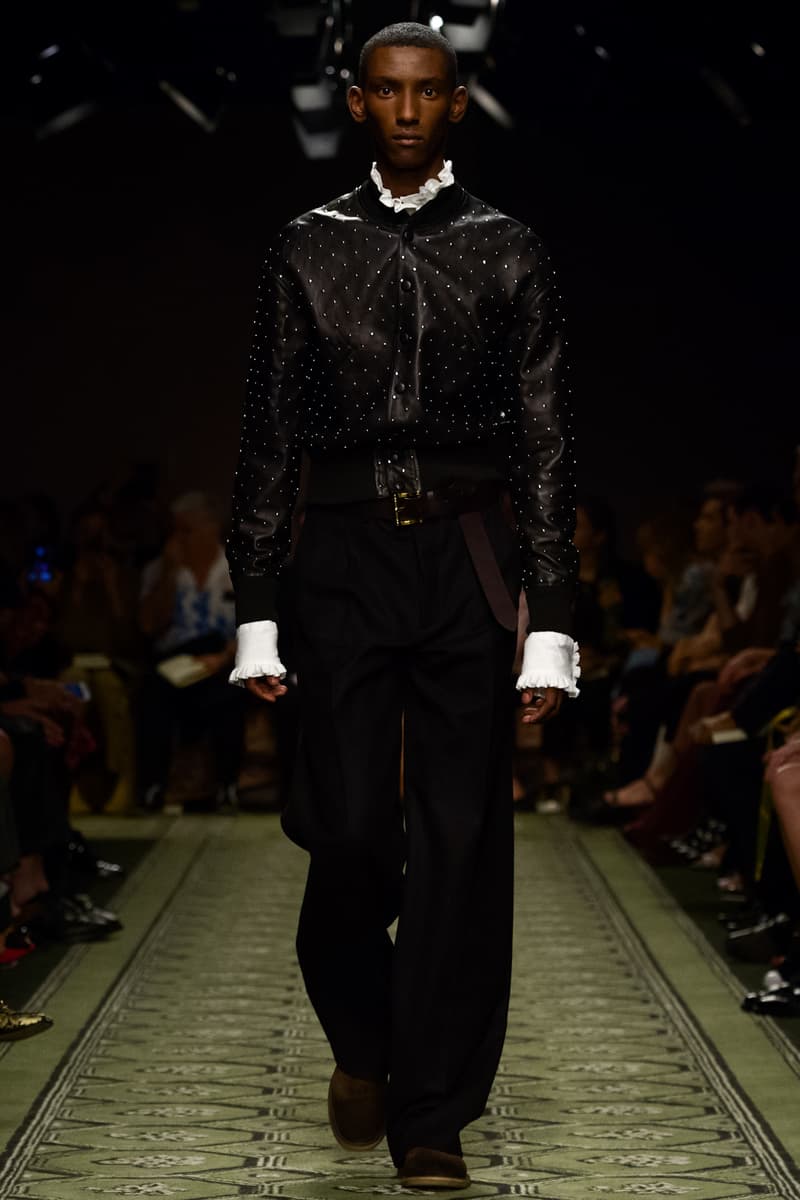 Burberry 2016 september collection runway show