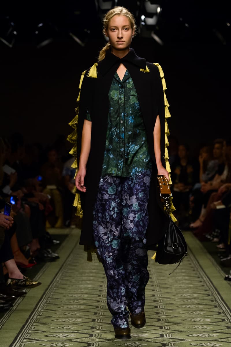 Burberry 2016 september collection runway show