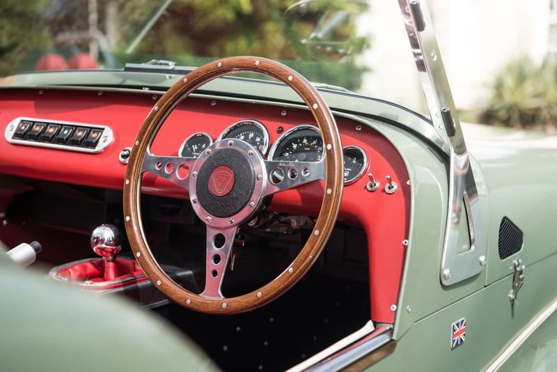 Caterham Seven Sprint car roadster