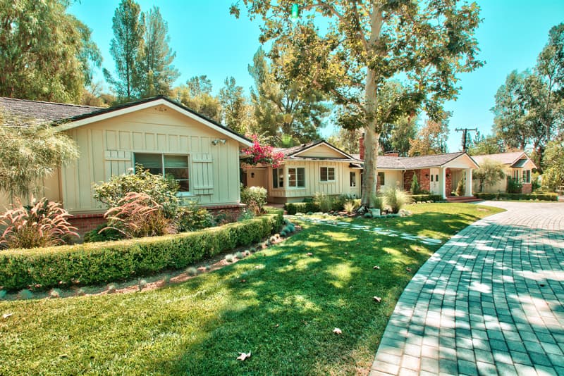 Drake Buys Neighbor's House hidden hills estate