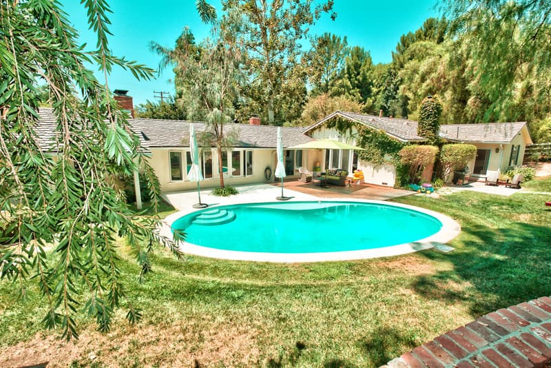 Drake Buys Neighbor's House hidden hills estate
