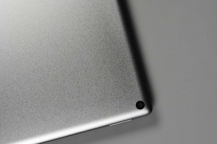 Leaked Images Tease the Google Pixel and Pixel XL Smartphones