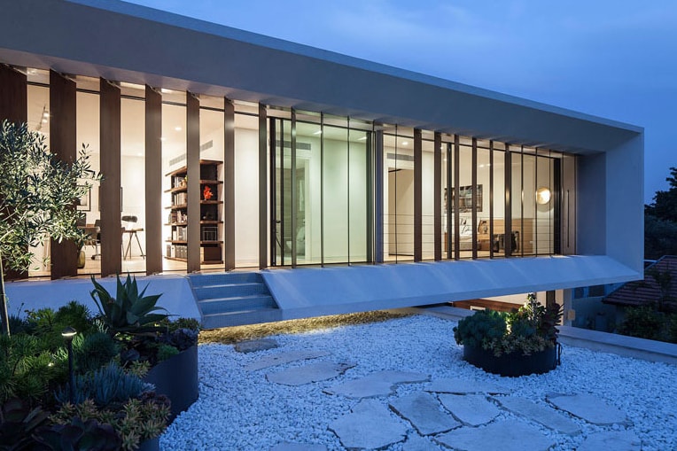 Modern Villa Tel Aviv