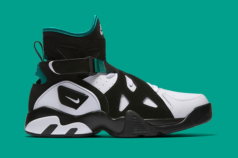 Nike Air Unlimited white black emerald green