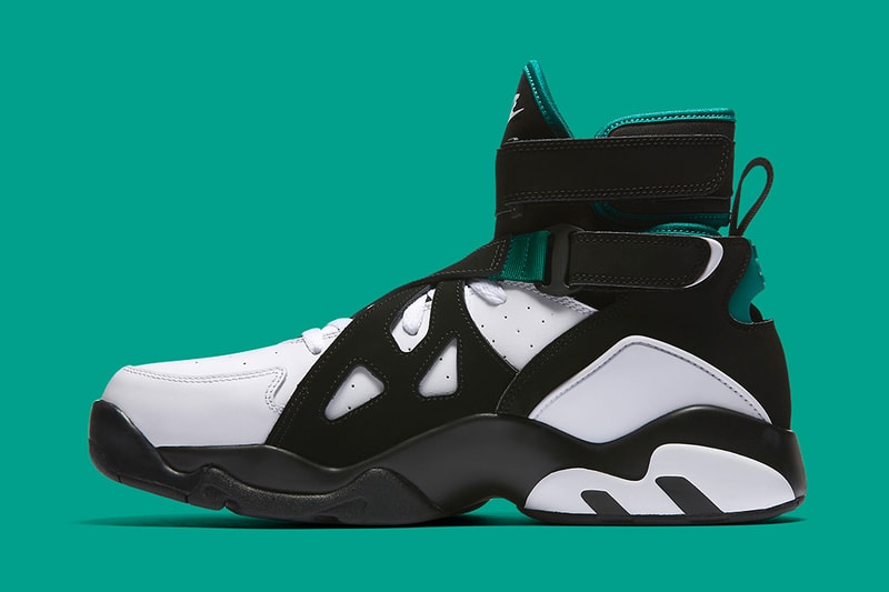 Nike Air Unlimited white black emerald green