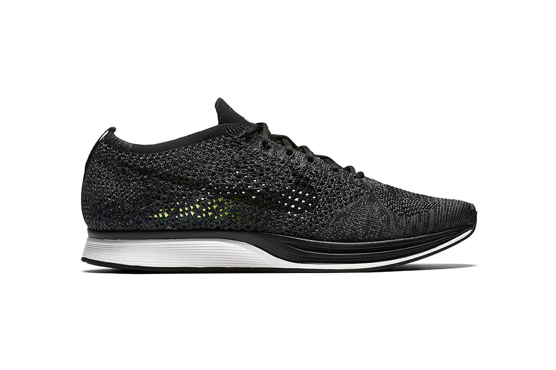 Nike Flyknit Racer in Black, Anthracite 