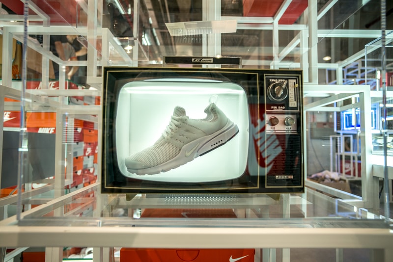 Nike SNKRS Out of the Box at Yo'HOOD