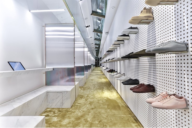 SOTF Futuristic Sneaker Shopping marble