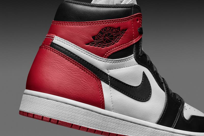 Air Jordan 1 Black Toe