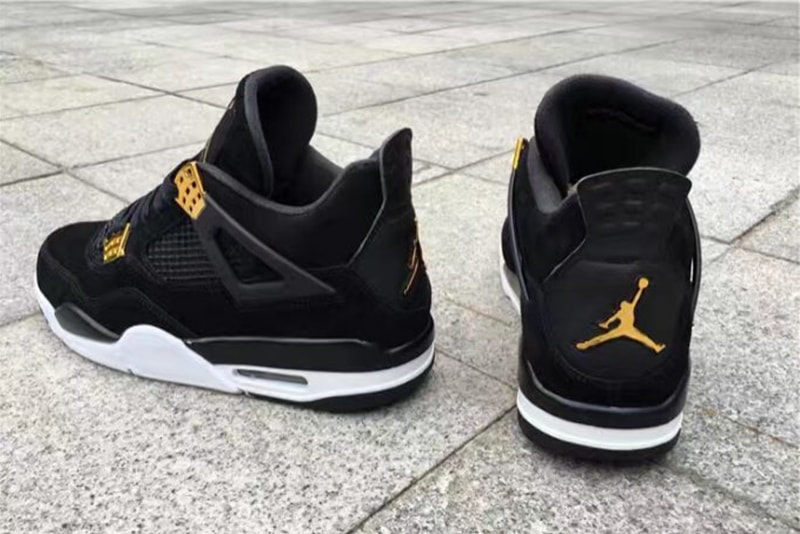 Air Jordan 4 Royalty