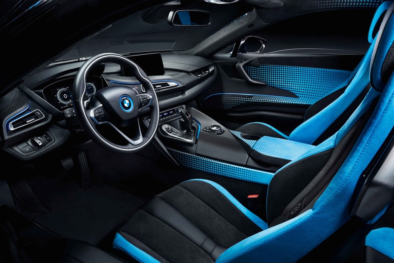 BMW i8 CrossFade