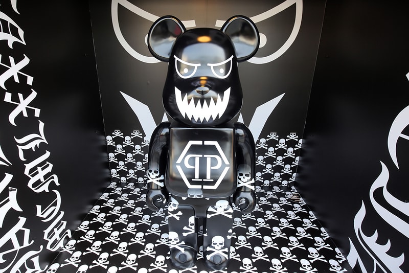 HBX Harbour City BE@RBRICK Charity Sale