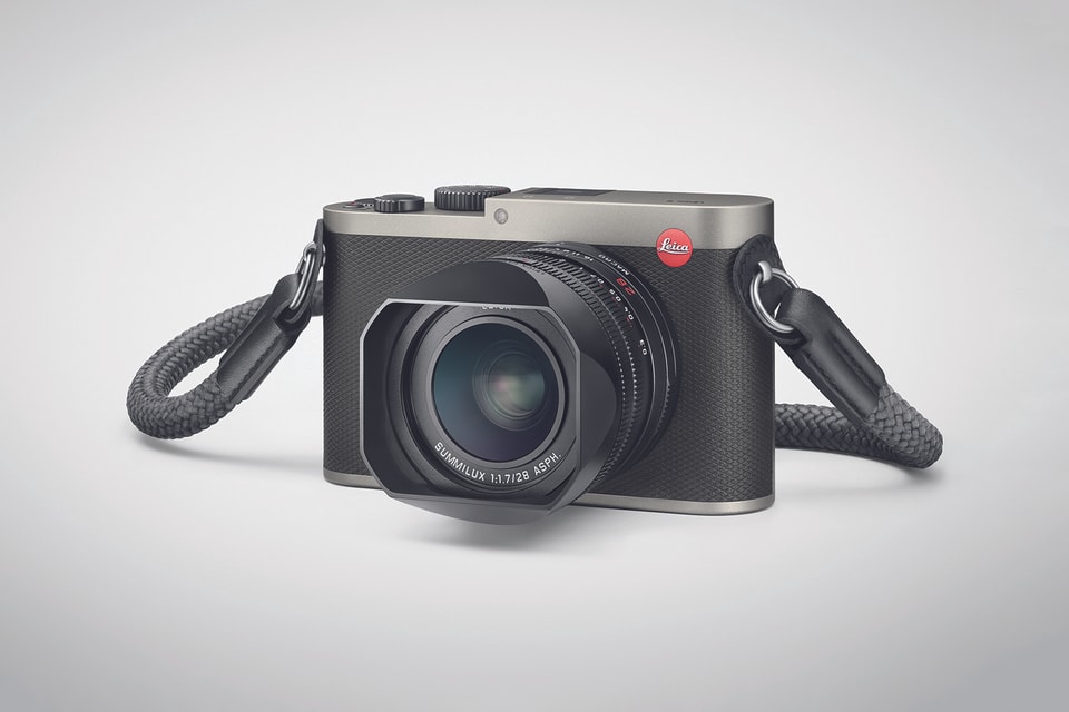 Special 007 Edition Leica D-Lux 7 Celebrates 60 Years of James Bond