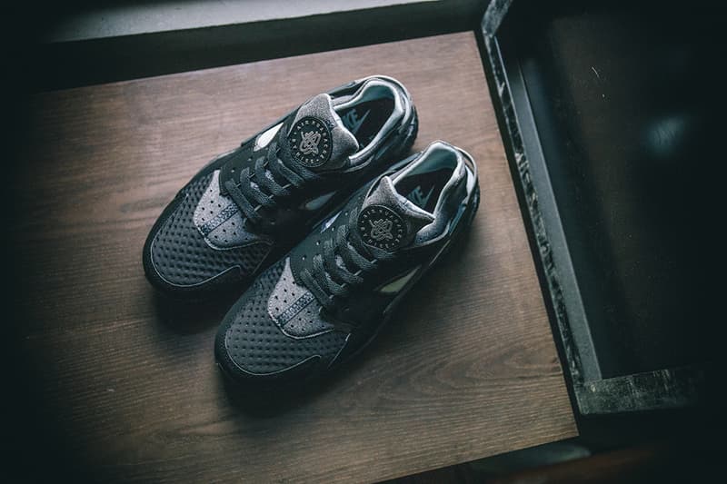 Nike Air Huarache Run SE Black Grey