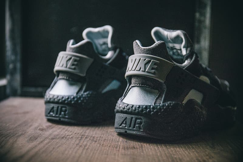 Nike Air Huarache Run SE Black Grey