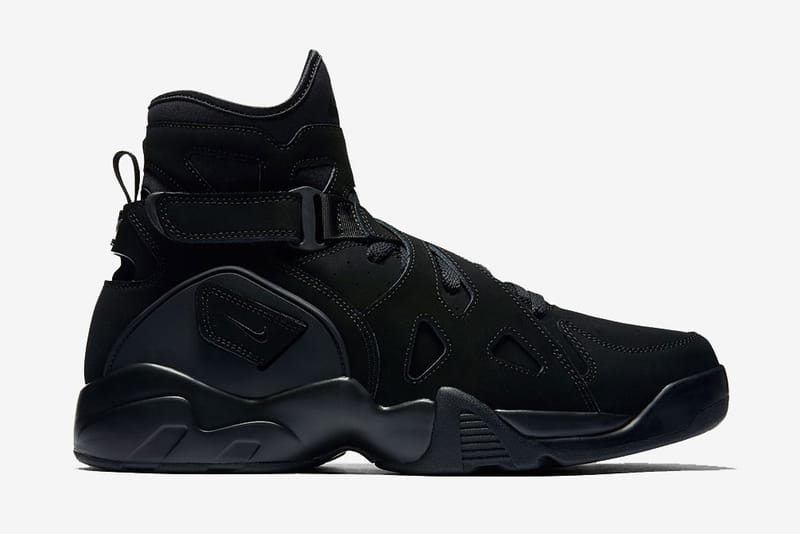 The Nike Air Unlimited Returns in "Triple Black"