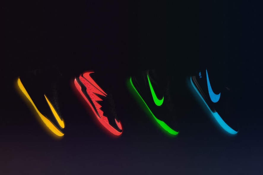Nike Floodlights Glow Pack Football Magista Mercurial Hypervenom Tiempo Soccer