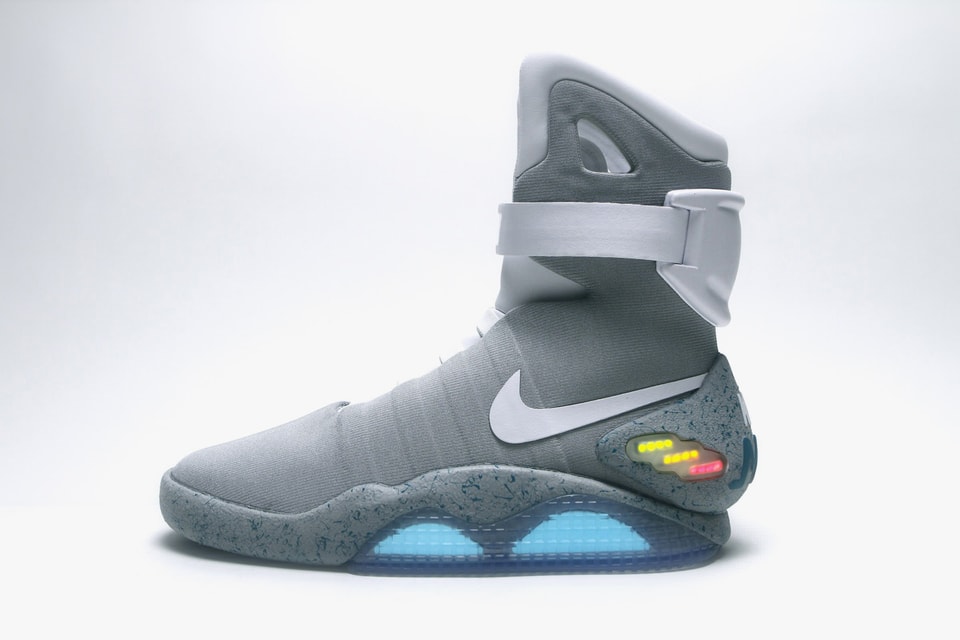 . Islas del pacifico pulgar Nike Mags Sell for 100K at Auction | Hypebeast