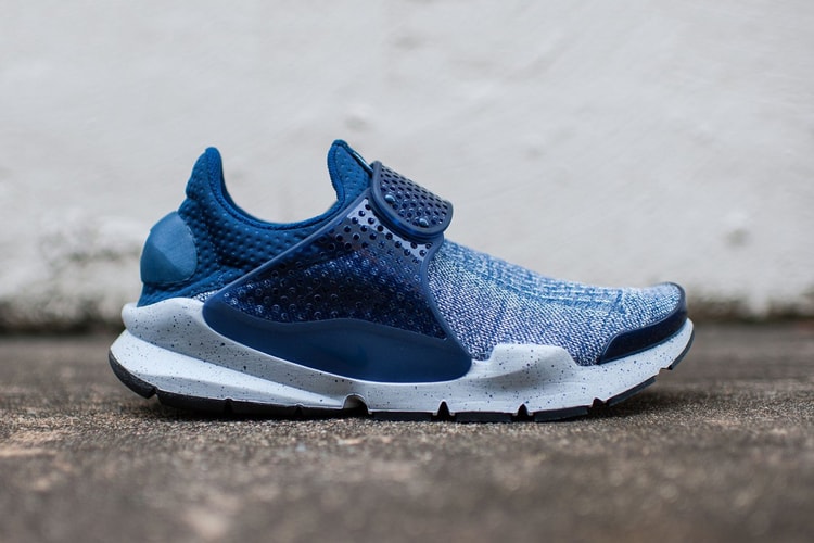 Nike Finally Releases the Beloved Sock Dart in "Midnight Navy"