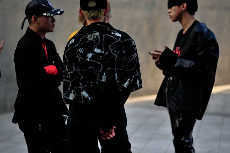 Streetsnaps: Seoul Fashion Week Supreme Vetements Raf Simons