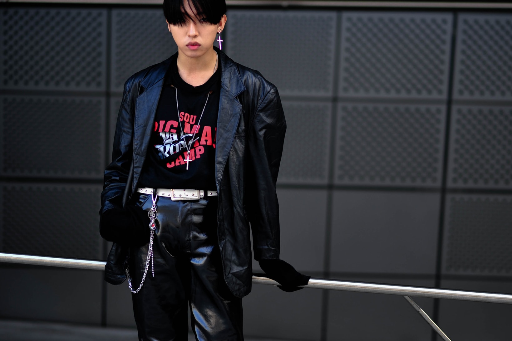 Streetsnaps: Seoul Fashion Week Supreme Vetements Raf Simons