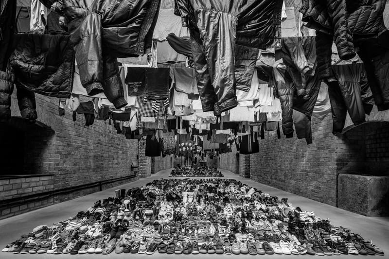 Ai Weiwei's "Laundromat" Exhibition Spotlights Thousands of Syrian Refugee Garments