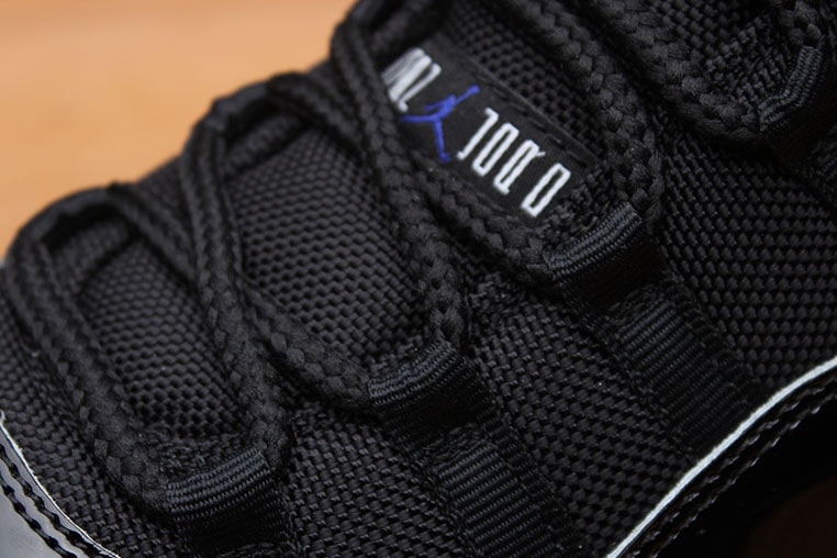 Air Jordan 11 Space Jam