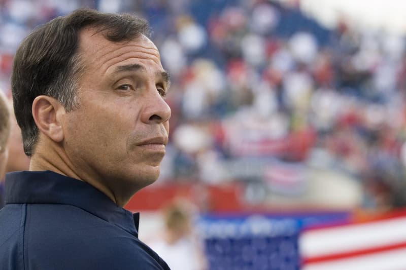 bruce arena picture football soccer usa usmnt america flag national team