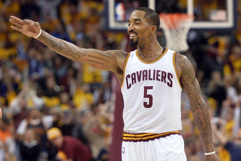 J.R. Smith's Friendly Gesture Allows Bucks to Score an Easy Dunk Cleveland Cavaliers NBA Milwaukee Bucks