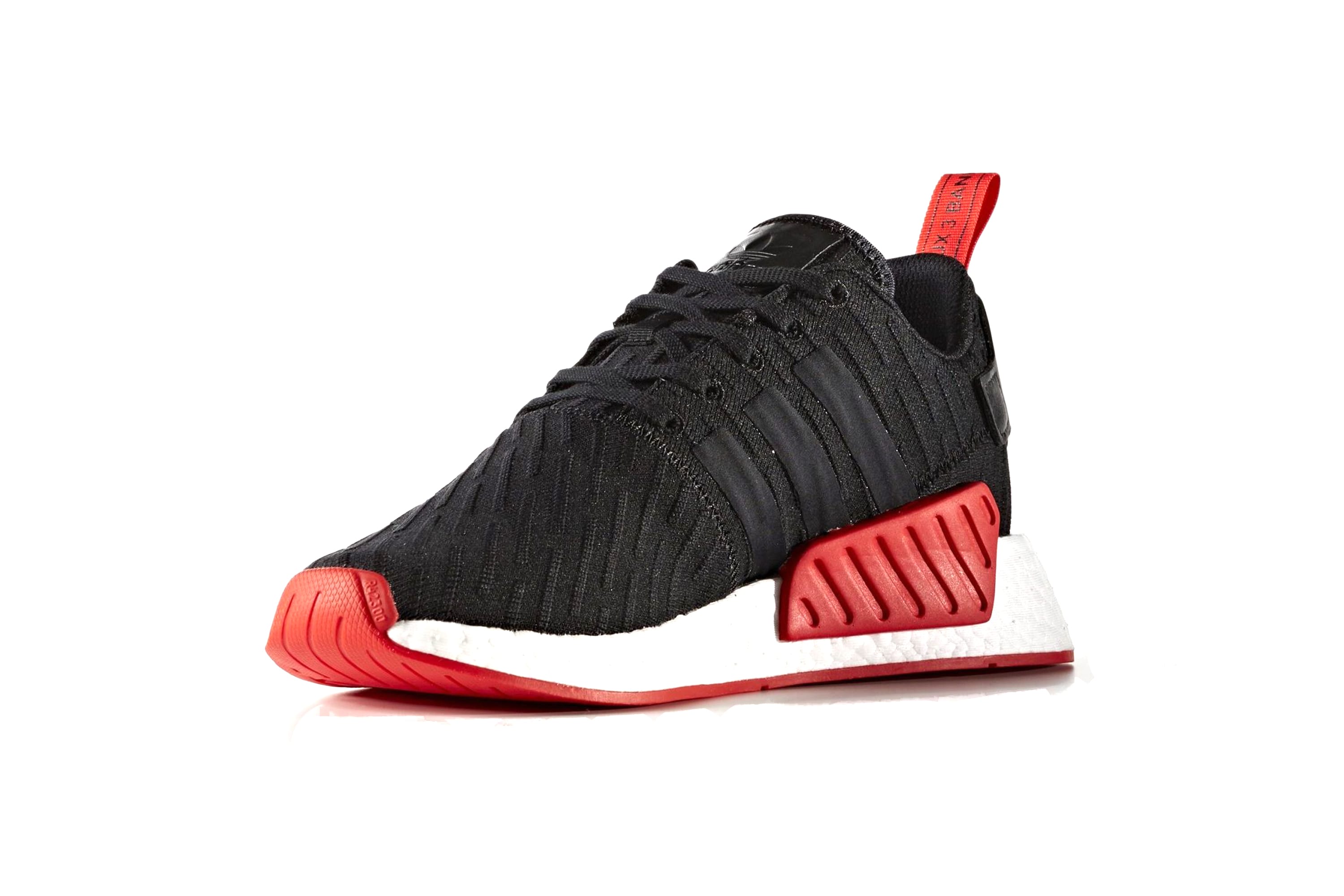 black and red nmd r2