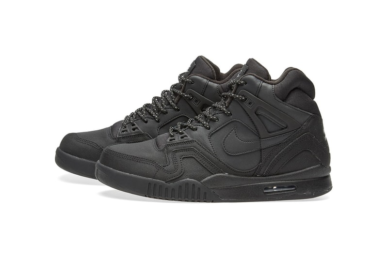 Nike Air Tech Challenge II SE Triple Black