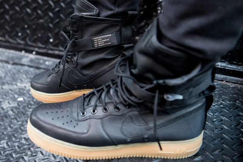 nike air force black on feet