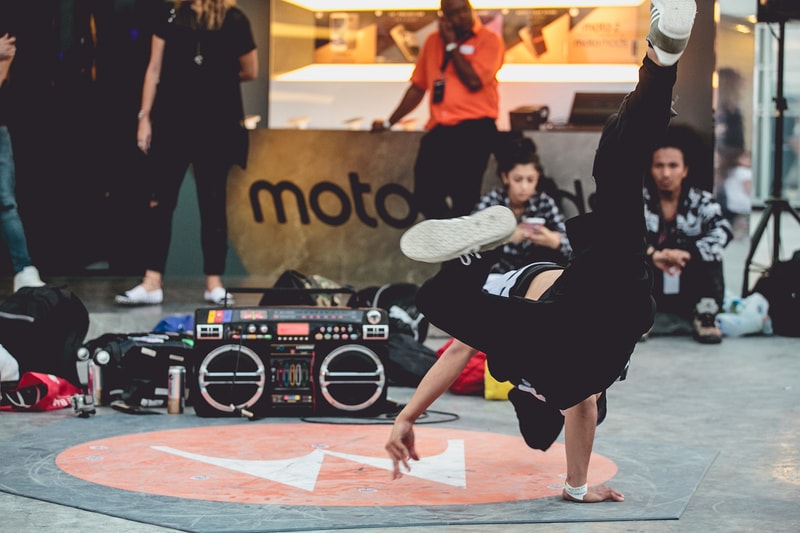 Streetsnaps Sole DXB Dubai Streetwear Festival Supreme Air Jordan adidas NMD Vetements