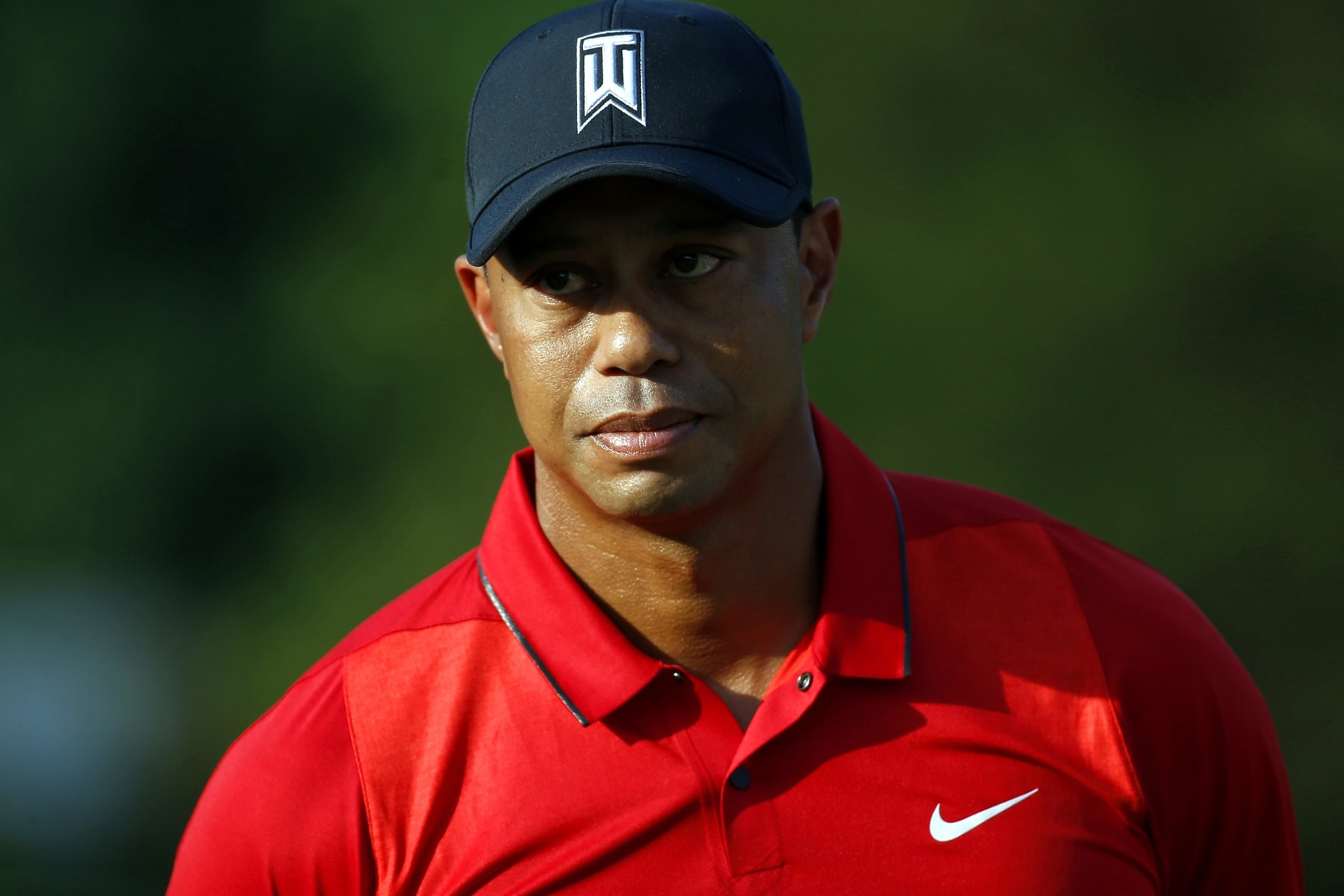 Tiger Woods golf pga tour 2016 ryder cup red nike shirt hero world challenge