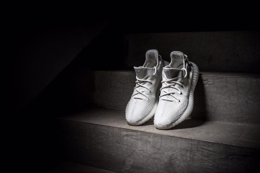 adidas v2 triple white
