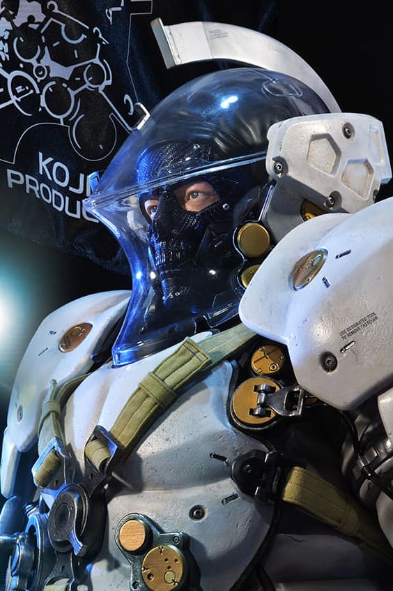 Hideo Kojima Productions Autographed Ludens Statue Sideshow Collectibles