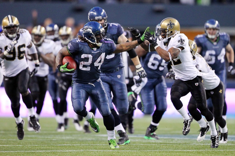 Marshawn Lynch Narrates Planet Earth Iguana vs. Snakes Chase Scene