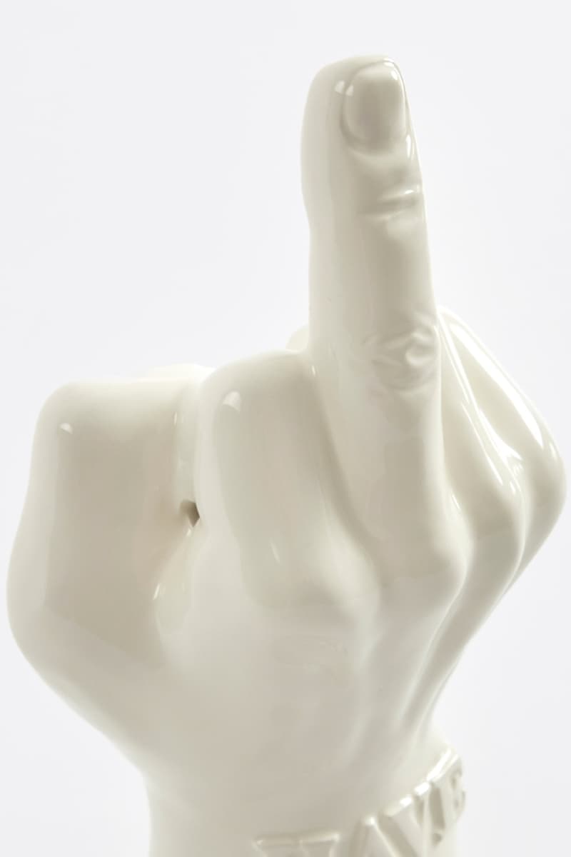 NEIGHBORHOOD Middle Finger 4Q Incense Chamber In White