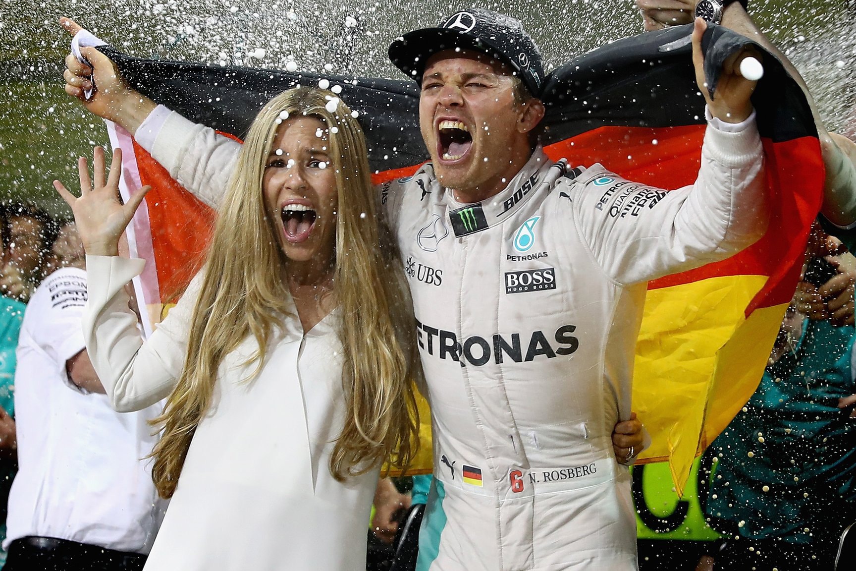 Nico Rosberg Retires 5 Days After Winning the Formula 1 Title 2016 Motor Sport Grand Prix World Champion