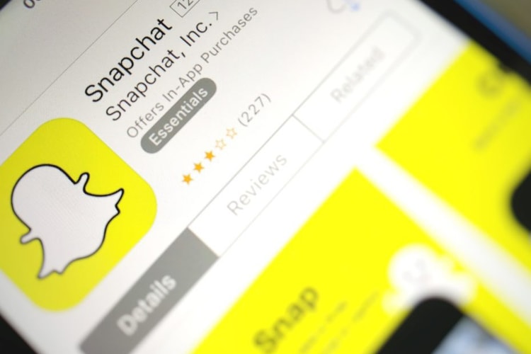 New Update Brings Group Chat to Snapchat