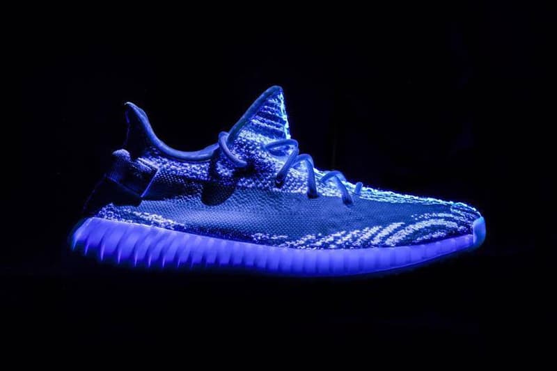 YEEZY BOOST 350 V2 Glow-In-The-Dark