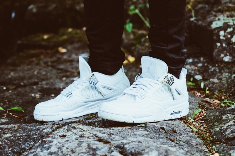 Air Jordan 4 Pure Money
