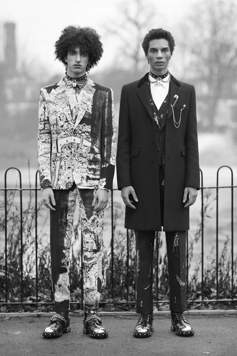 Alexander McQueen 2017 Fall Winter Collection Lookbook