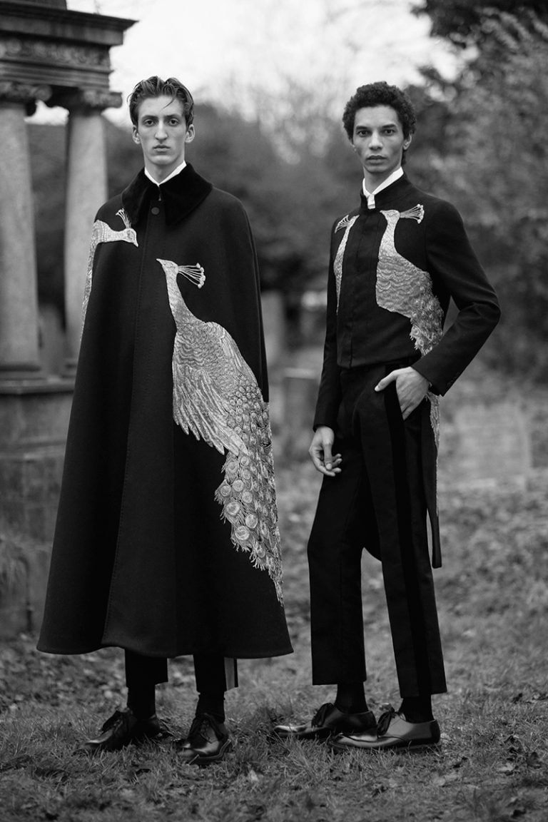 Alexander McQueen 2017 Fall Winter Collection Lookbook