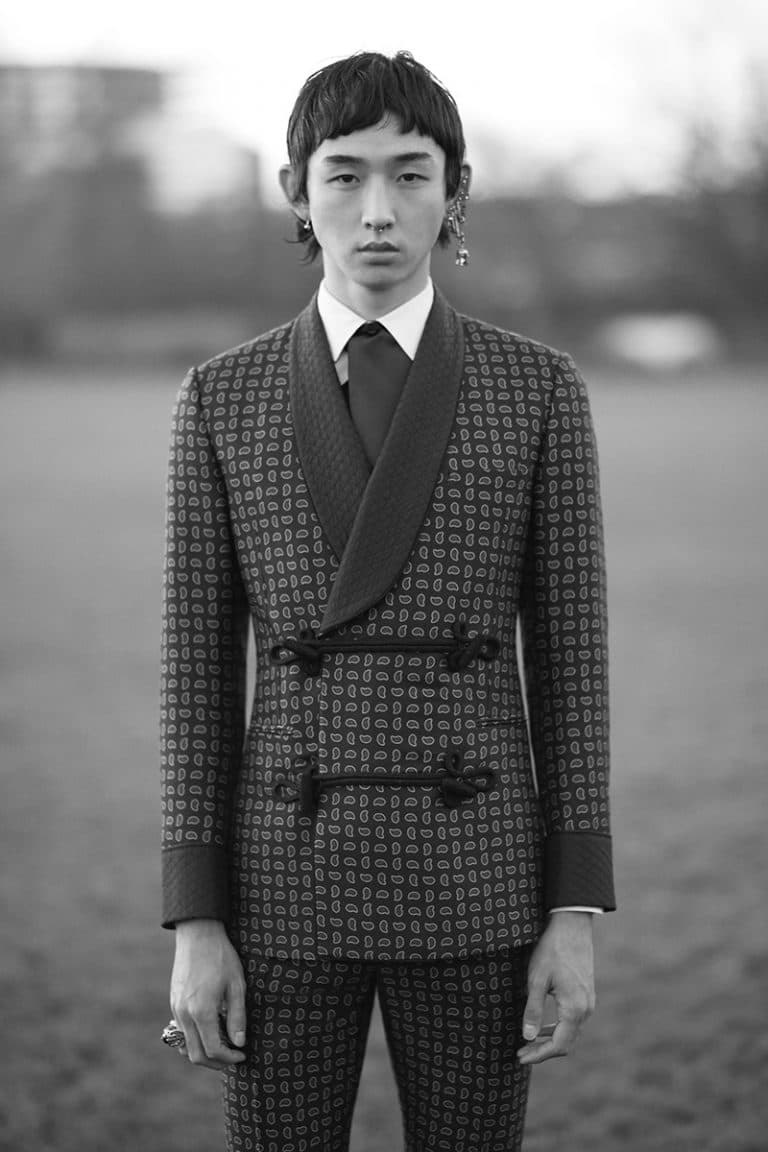 Alexander McQueen 2017 Fall Winter Collection Lookbook