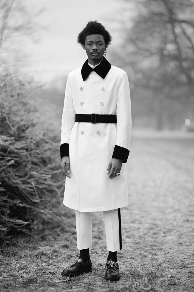 Alexander McQueen 2017 Fall Winter Collection Lookbook